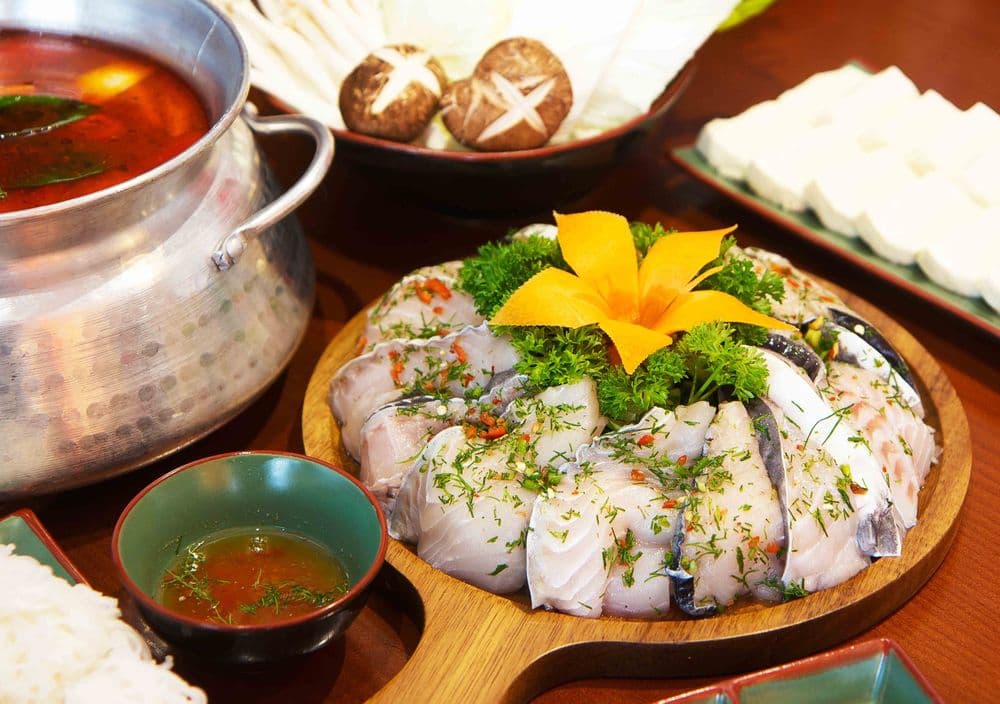 Lẩu Cá Măng Chua