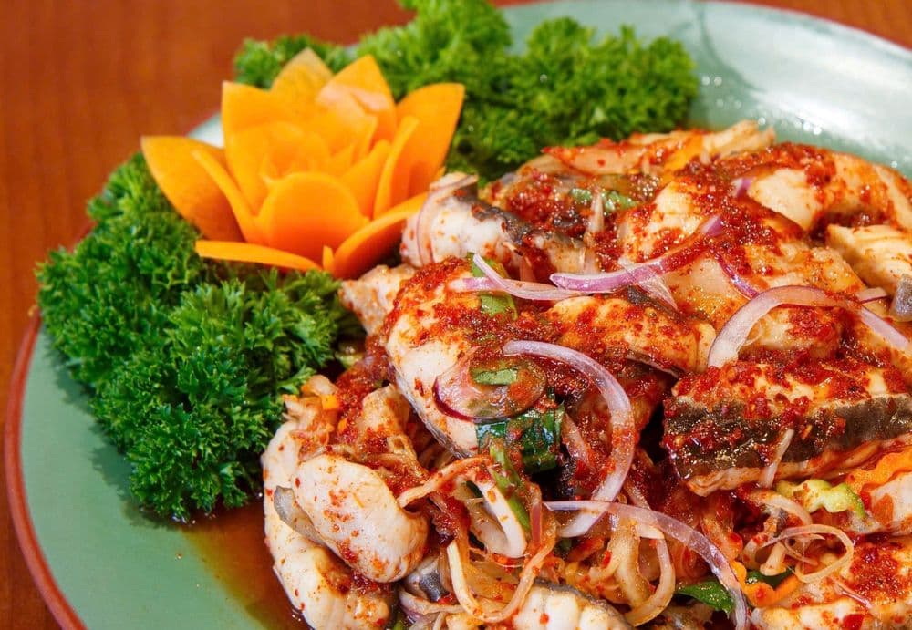 Cá Lăng Trộn Hành Tím Lý Sơn