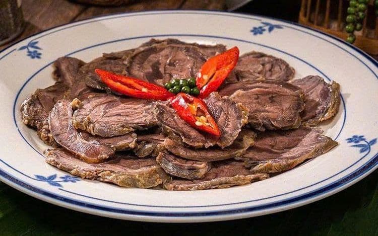 Bắp bò ngâm mắm nhĩ