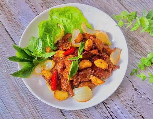 Nầm Heo Cháy Tỏi